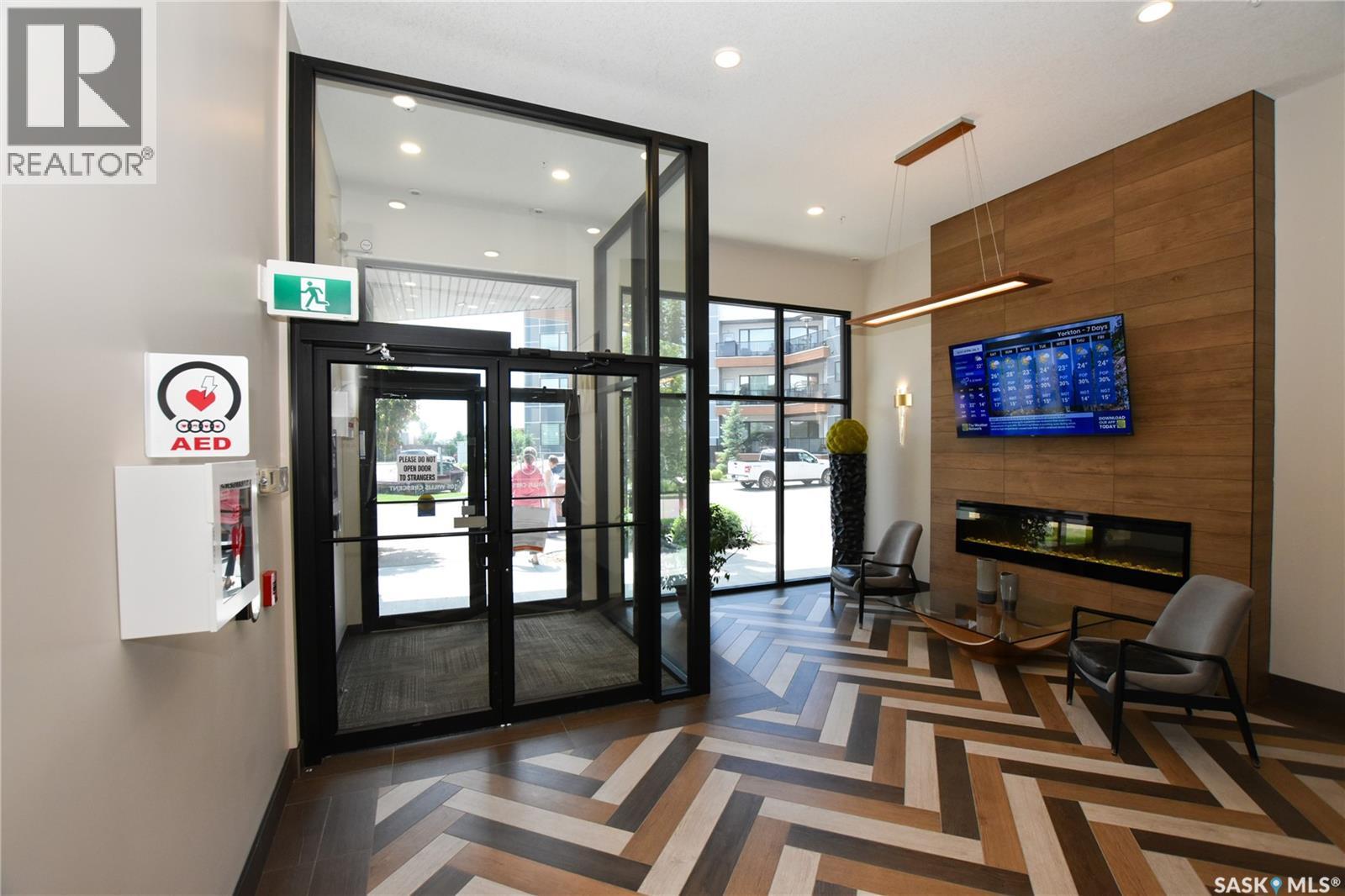 101 105 Willis CRESCENT