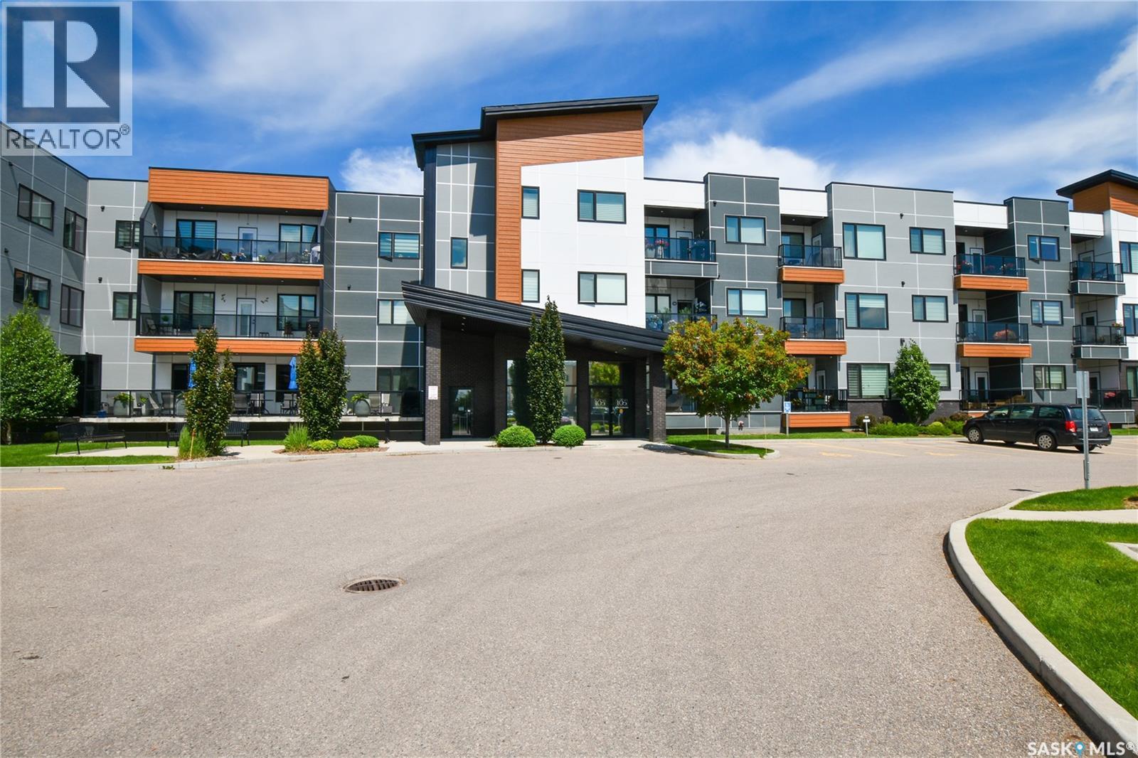 101 105 Willis CRESCENT