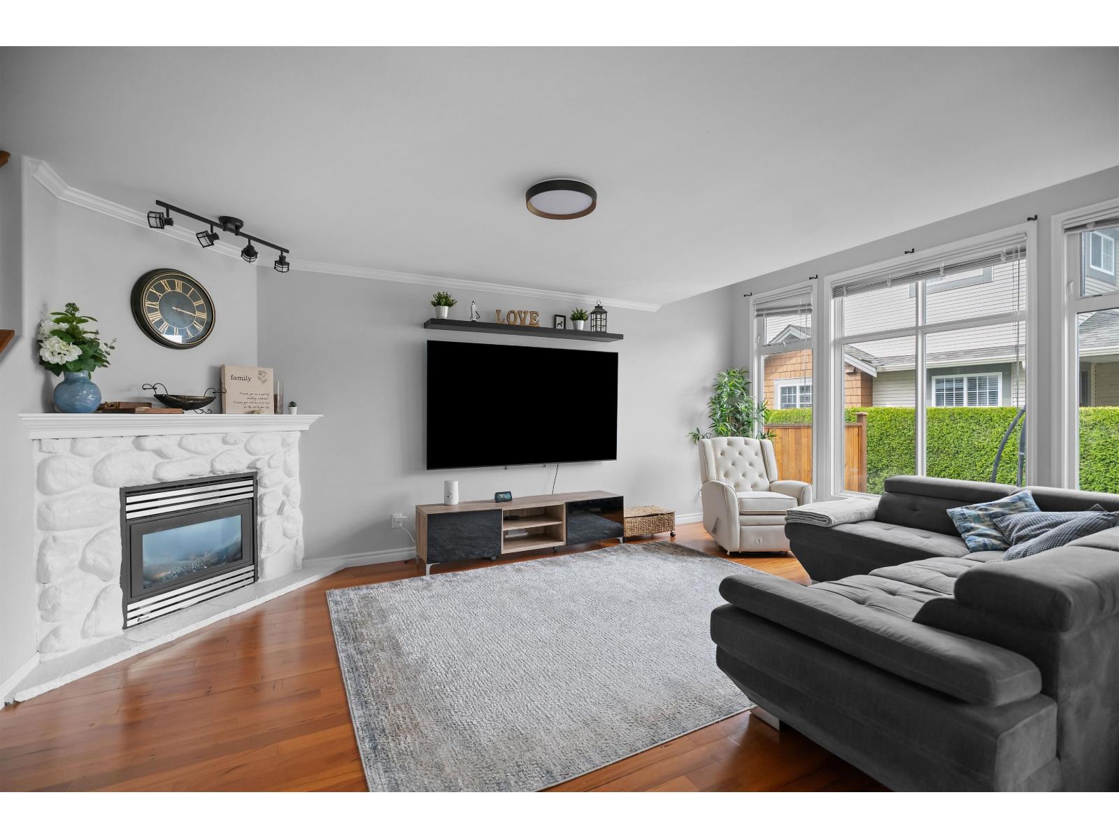 10 7475 GARNET DRIVE|Sardis West Vedder