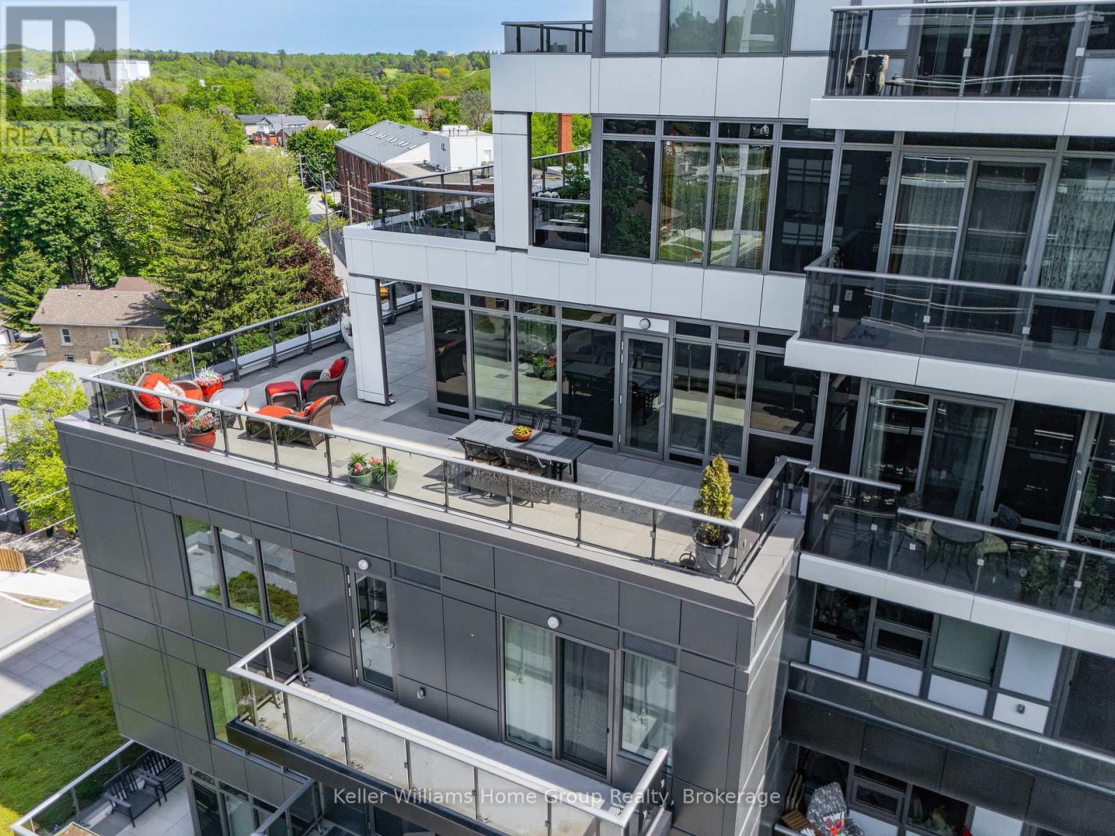 701 - 73 ARTHUR STREET S