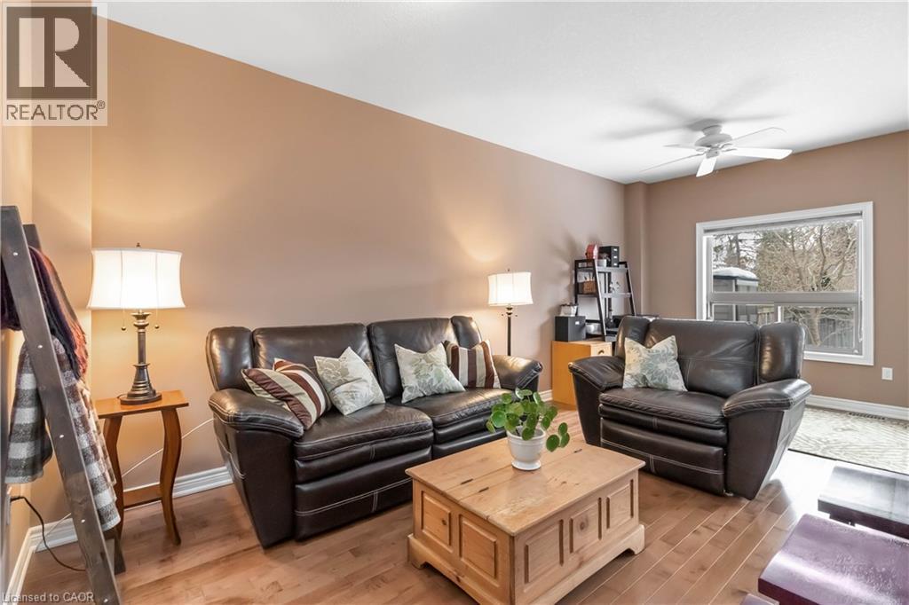 1036 FERNRIDGE Common