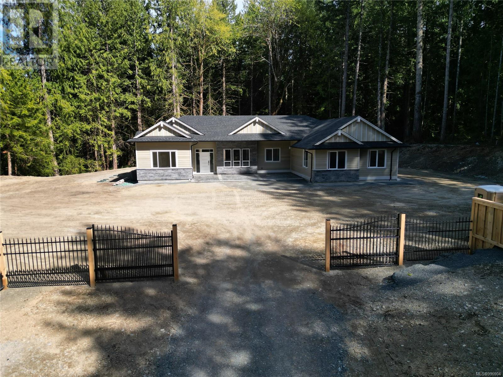 1054 Fern Ridge Dr