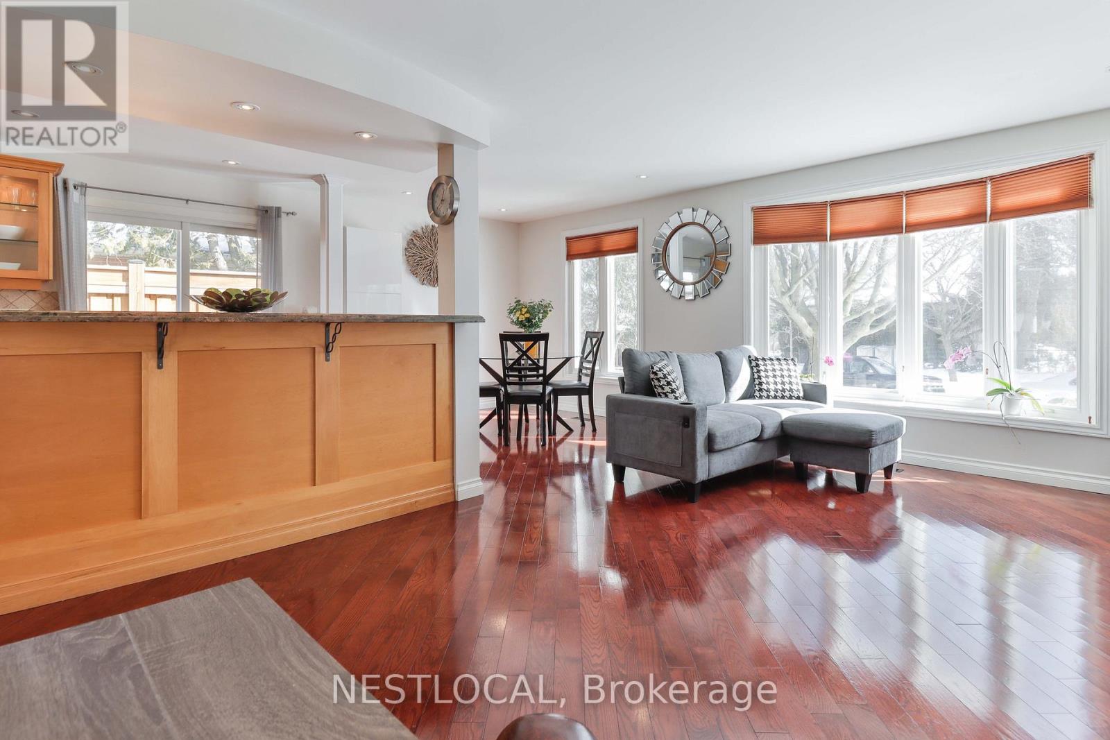 1286 LANDFAIR CRESCENT