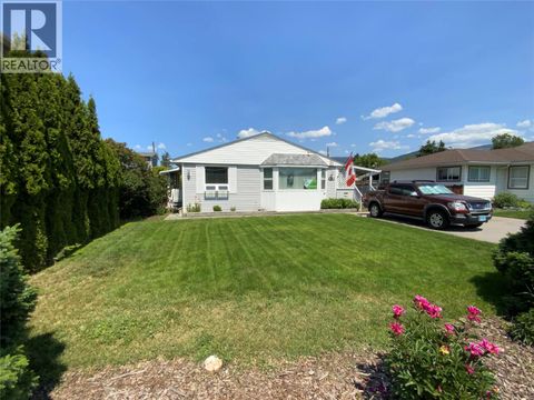 449 Conklin Avenue Penticton BC V2A2T3
