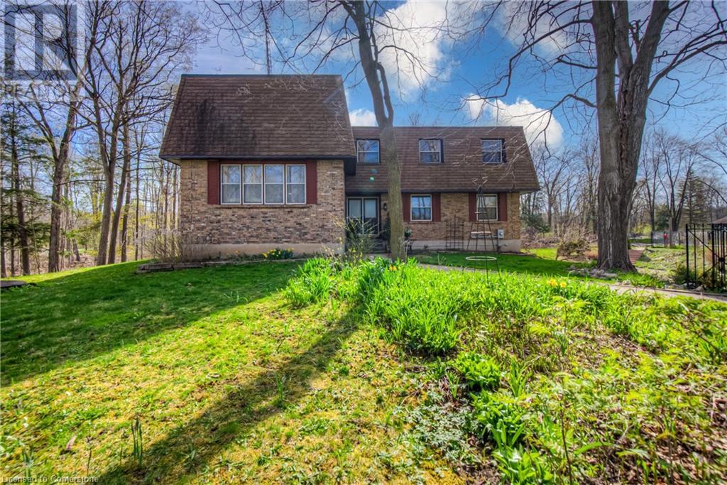 7 SQUIRE Court
