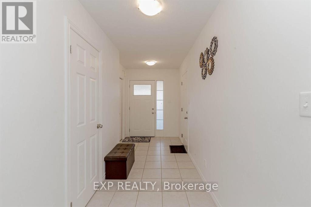 77 WOODEDGE CIRCLE