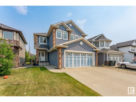 7272 ESSEX WY Sherwood Park AB T8H0L2
