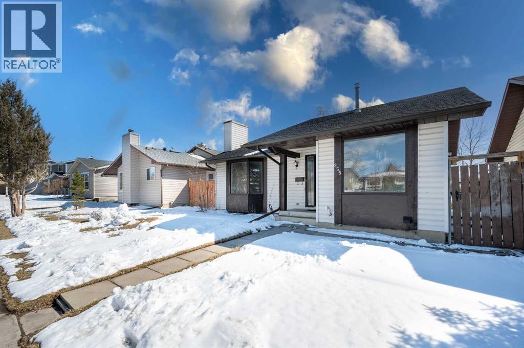 255 Castleridge Drive NE