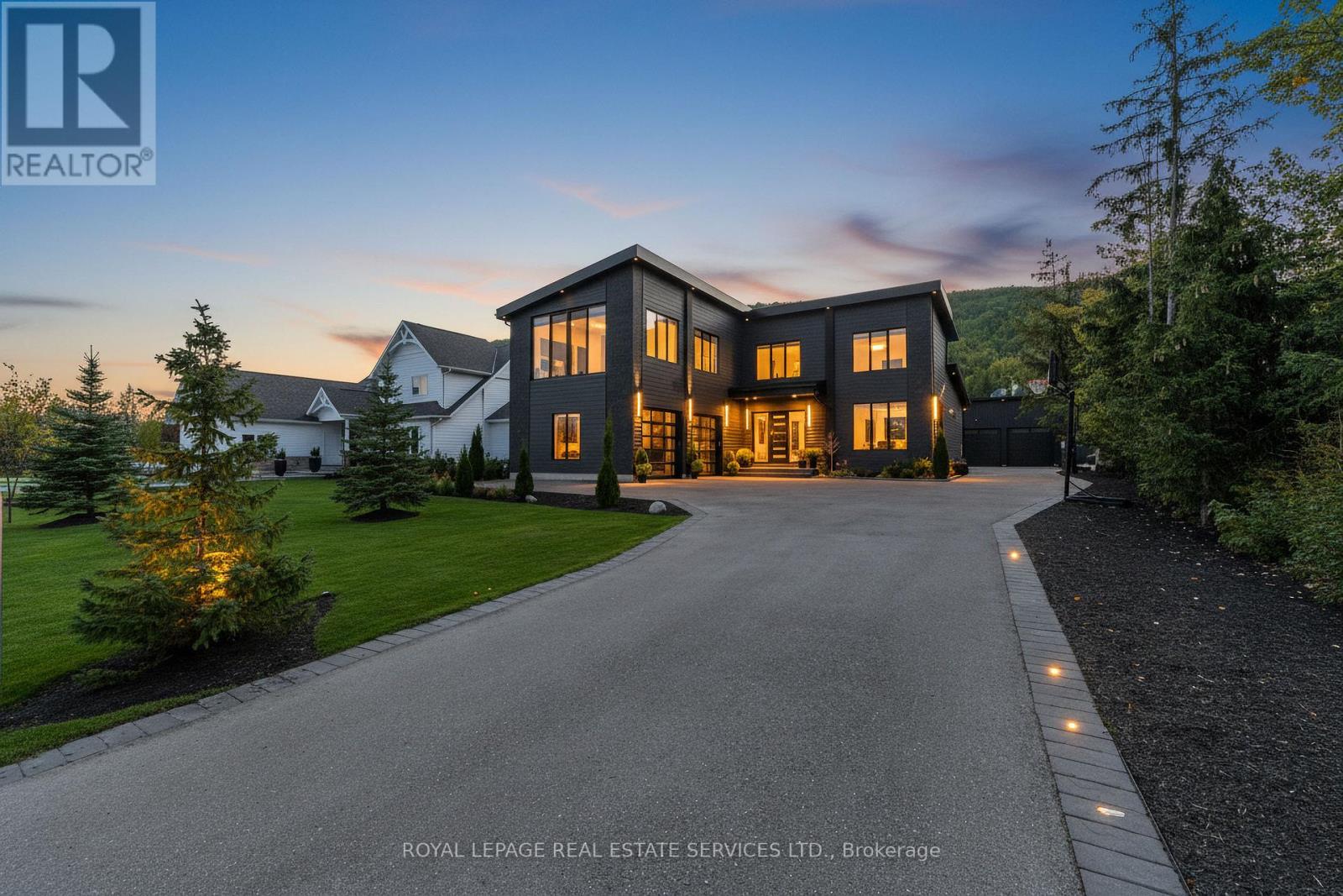 118 BARTON BOULEVARD