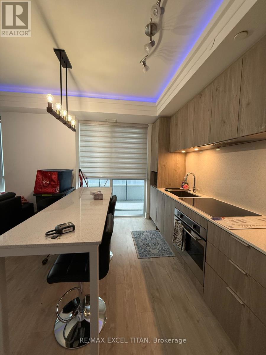 906 - 65 ANNIE CRAIG DRIVE