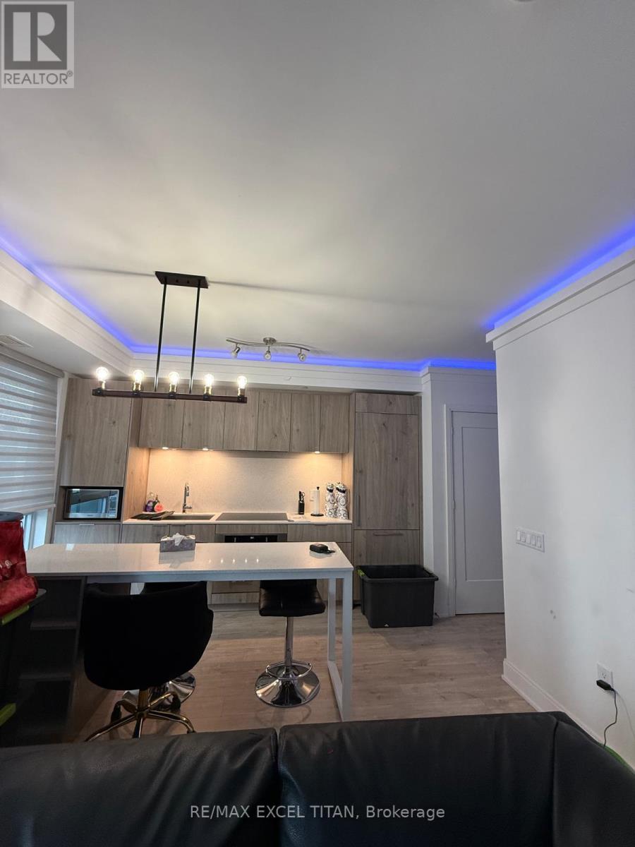 906 - 65 ANNIE CRAIG DRIVE