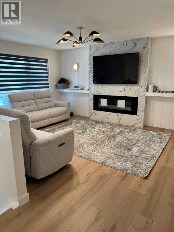 387 Templeview Drive NE