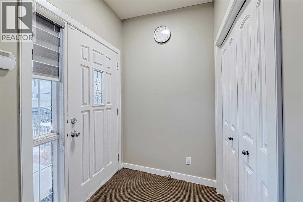 303 Saddlebrook Way NE