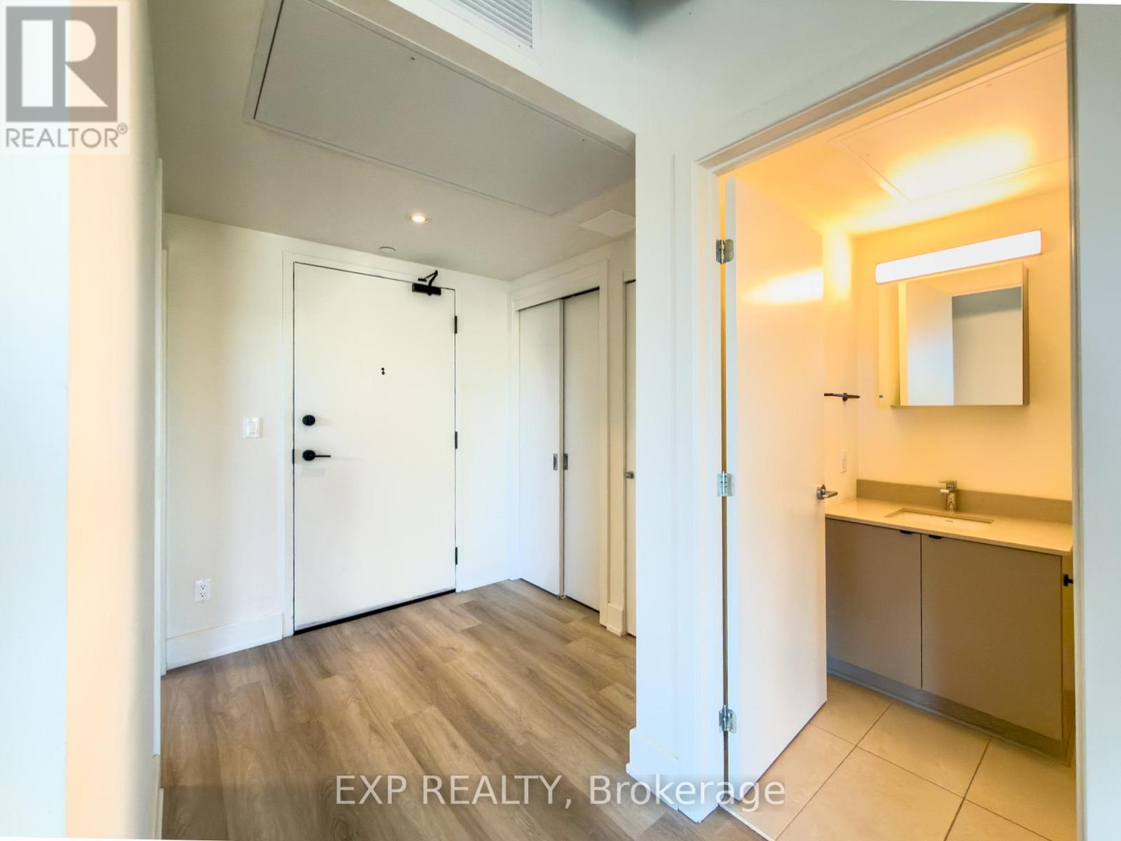 510 - 770 SOMERSET STREET W