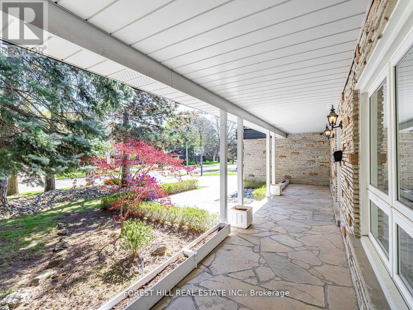 16 SAGEWOOD DRIVE