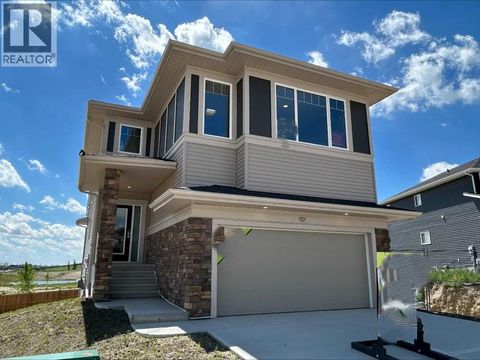 112 Key Cove SW Airdrie AB T4B3N8
