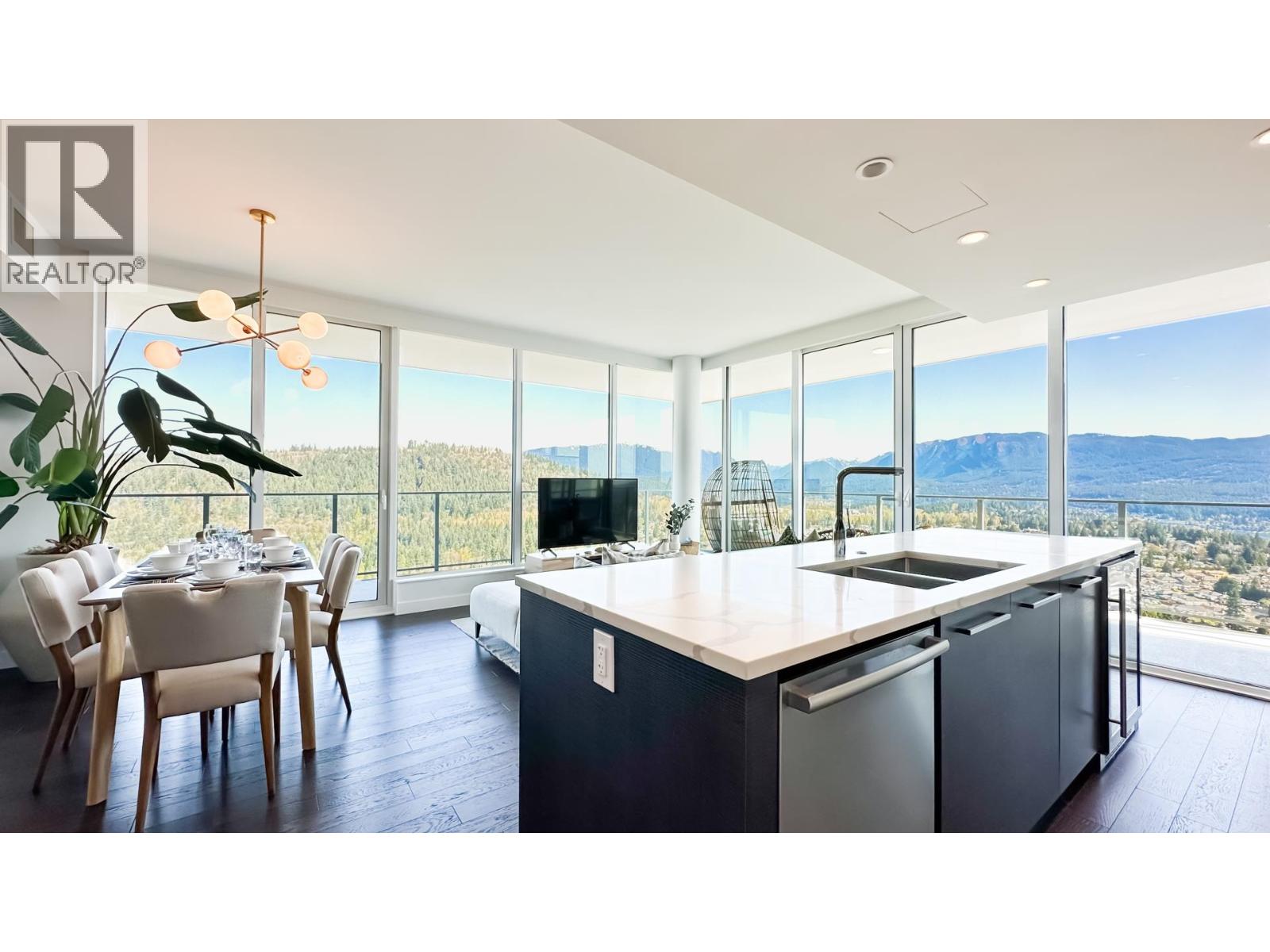 4702 567 CLARKE ROAD