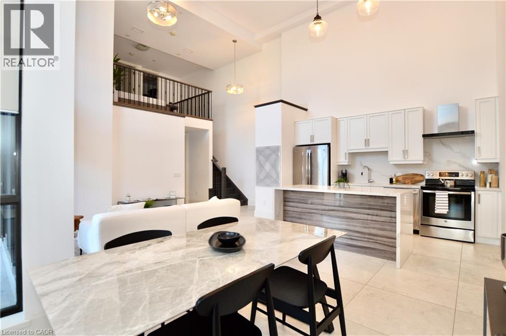 112 KING Street E Unit# PH6