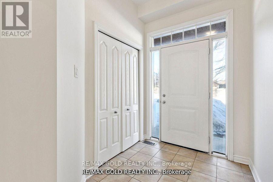 906 VERBENA CRESCENT