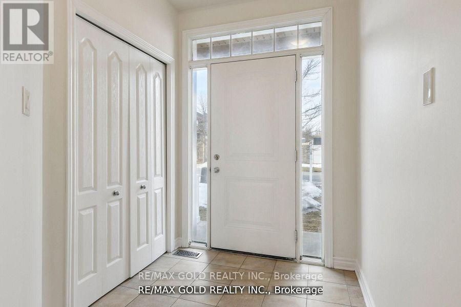 906 VERBENA CRESCENT