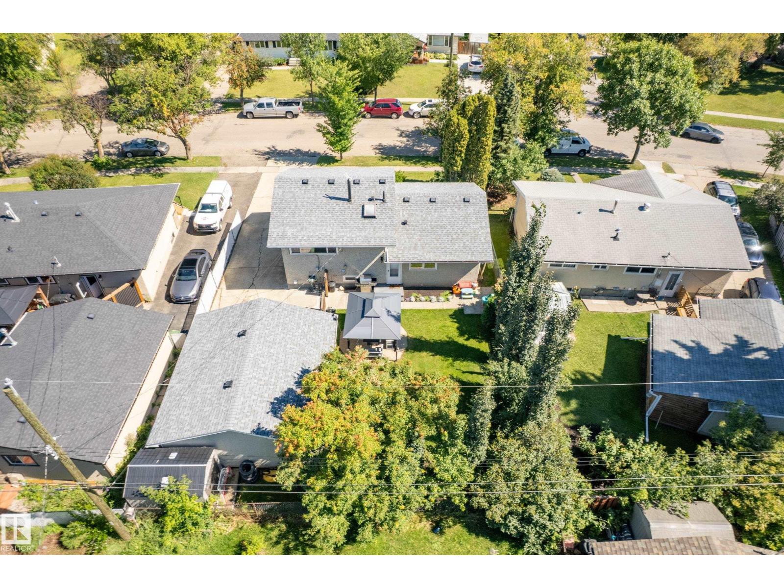 39 SALISBURY AV