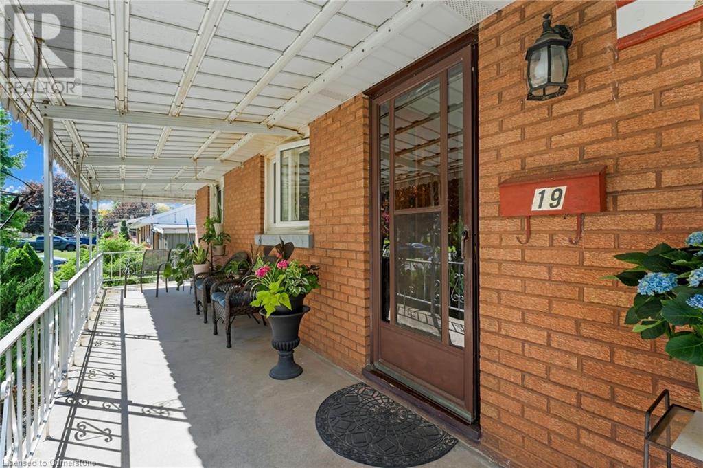 19 KINNARD Road