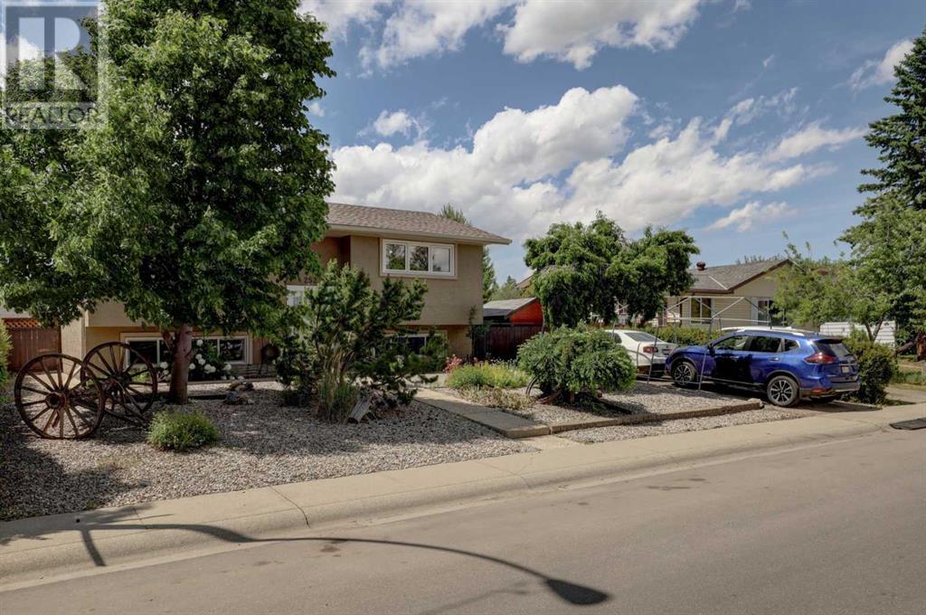 252 Rundleview Drive NE