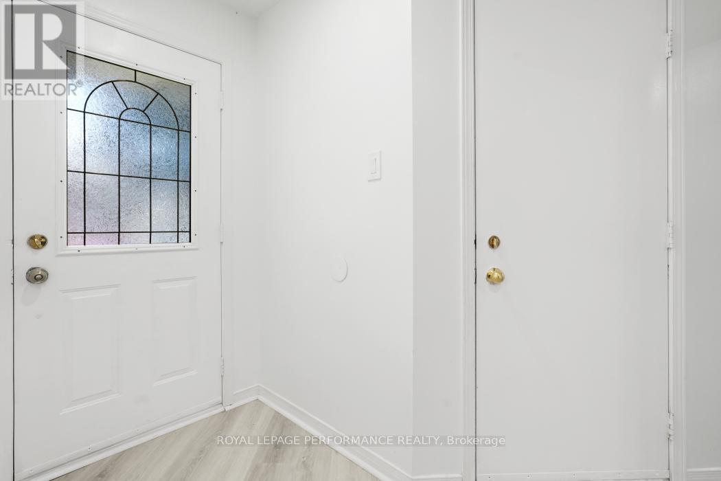 1416 CARAVEL CRESCENT