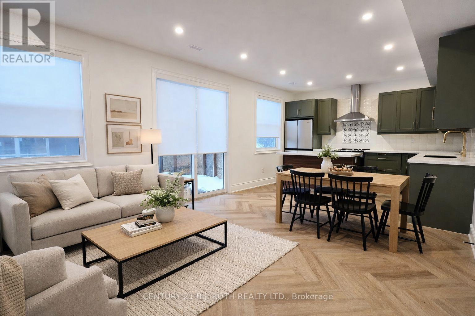 UPPER - 42 CALVERLEY STREET