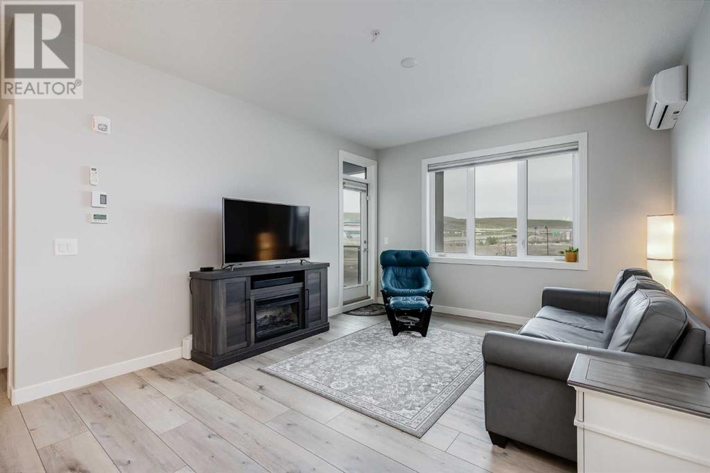 3208, 80 Greenbriar Place NW