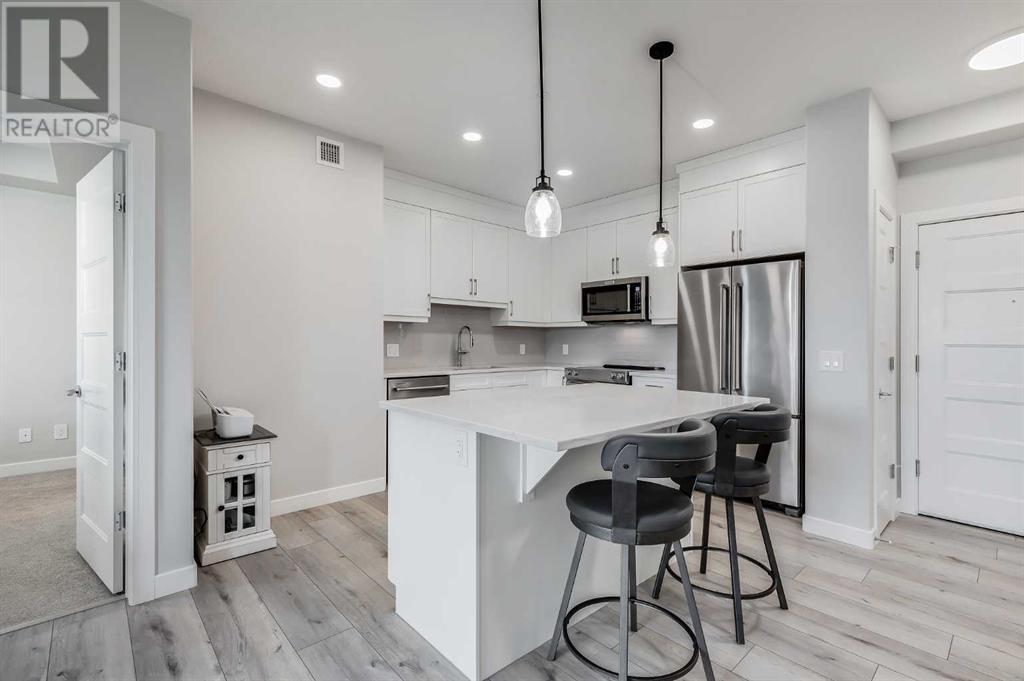 3208, 80 Greenbriar Place NW