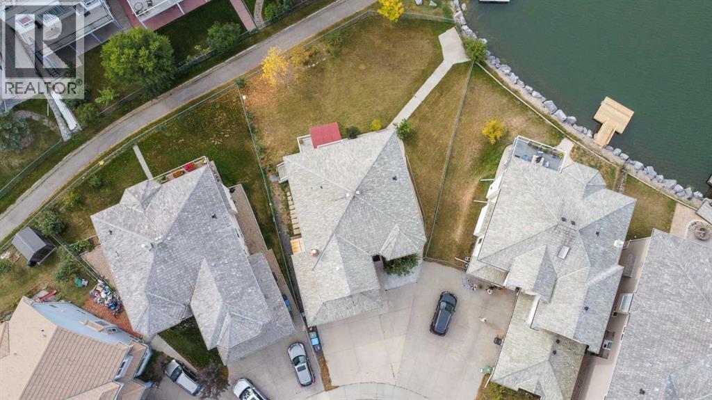 253 Coral Shores Cape NE