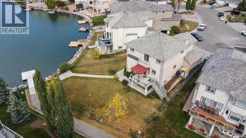 253 Coral Shores Cape NE