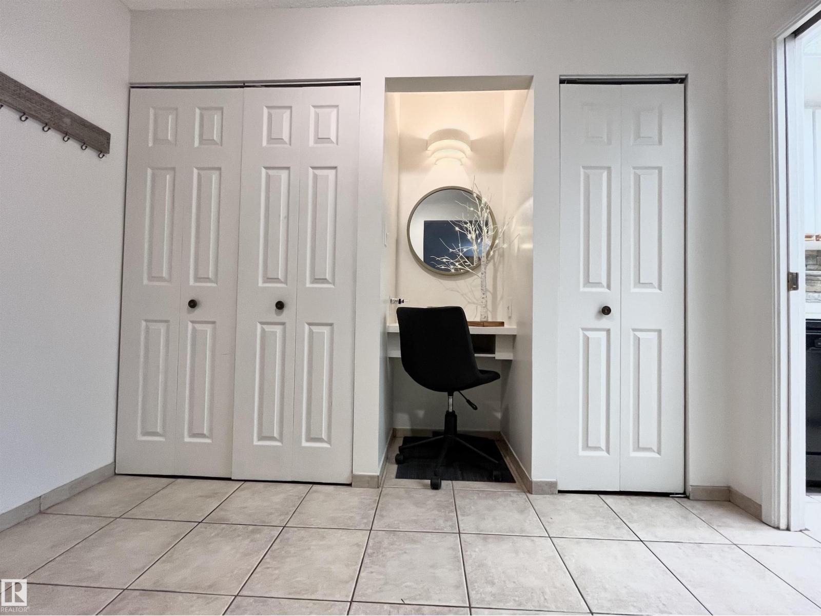 #233 4404 122 ST NW