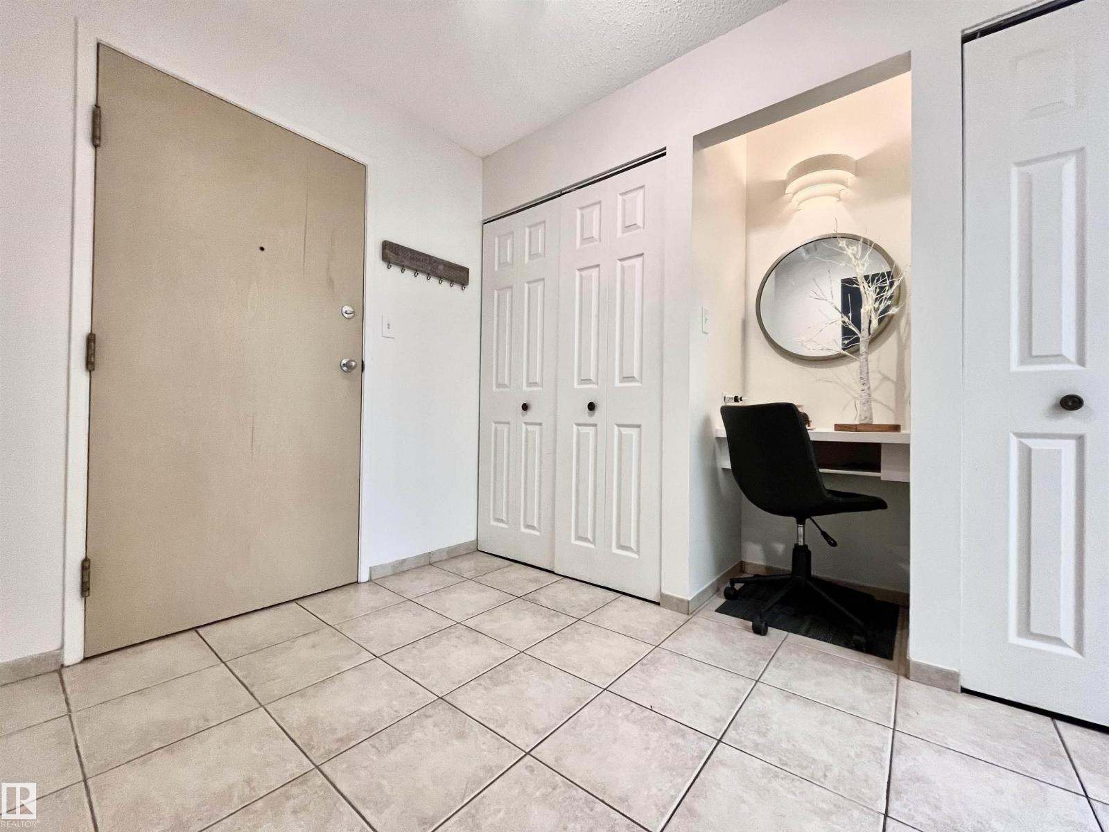 #233 4404 122 ST NW