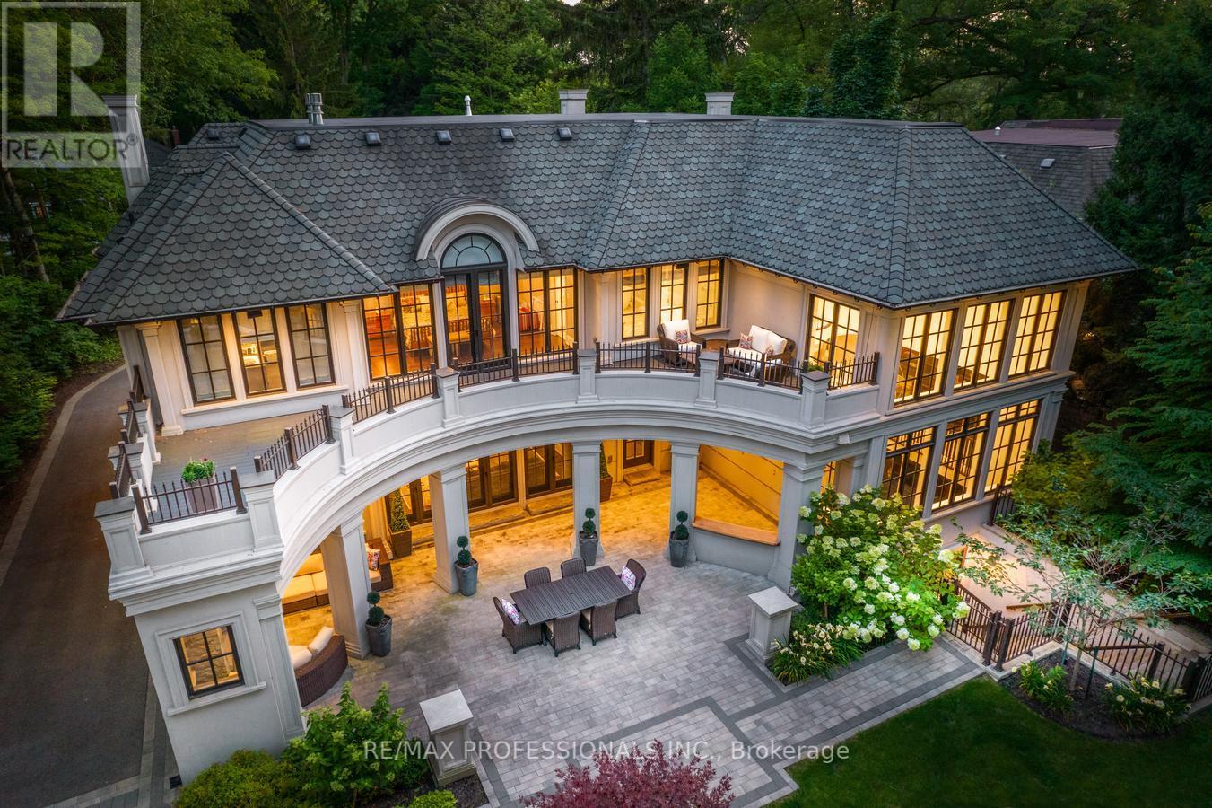 1285 MINAKI ROAD