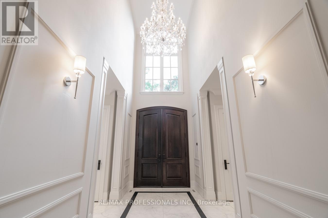 1285 MINAKI ROAD