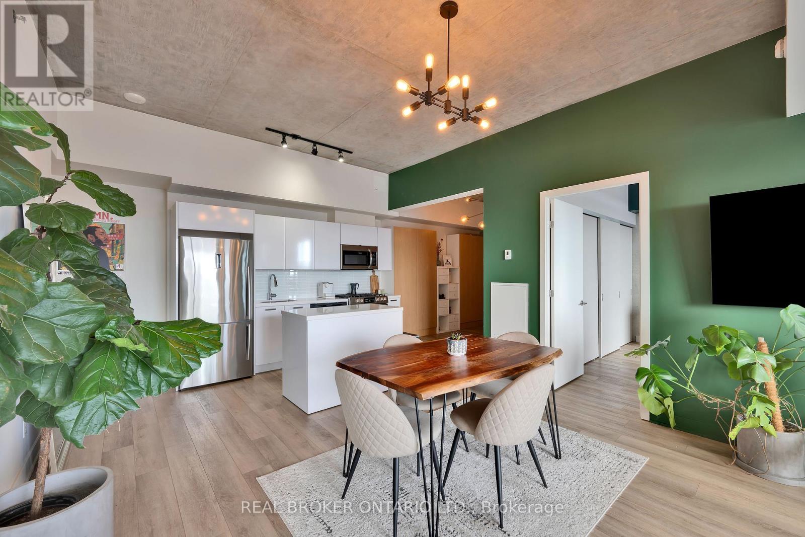 703 - 203 CATHERINE STREET