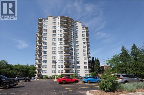 255 KEATS Way Unit# 701 Waterloo ON N2L6N6