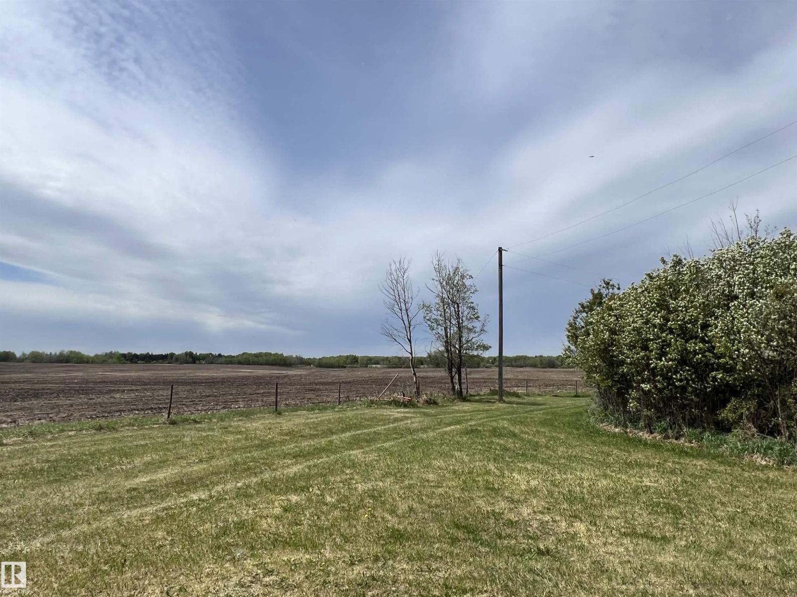 1029 Twp Rd 564