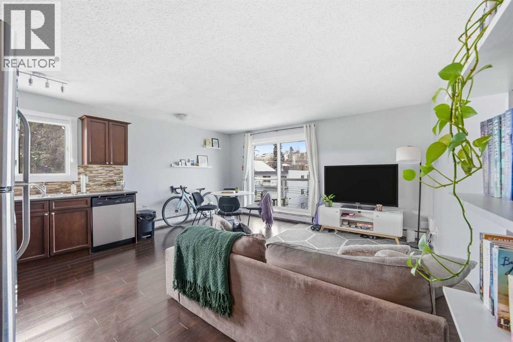 402, 2117 16 Street SW