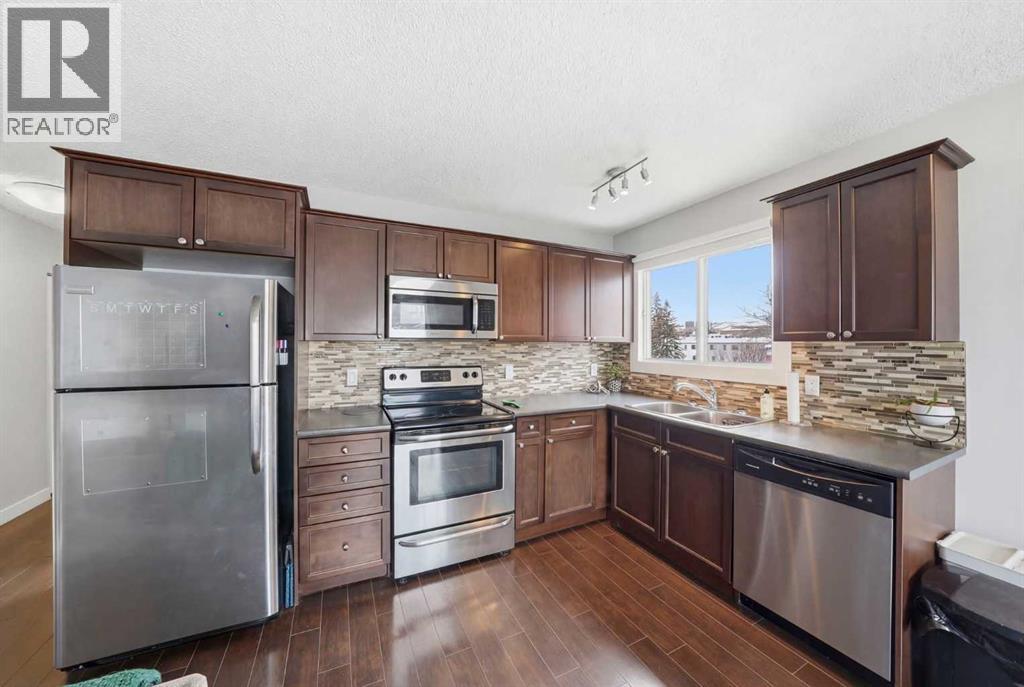 402, 2117 16 Street SW