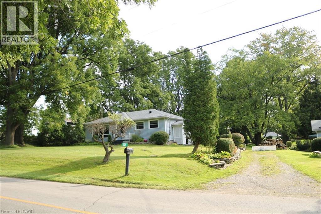 1109 EFFINGHAM Street