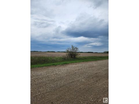 54227 RGE RD 225 Rural Sturgeon County AB T8T0C9