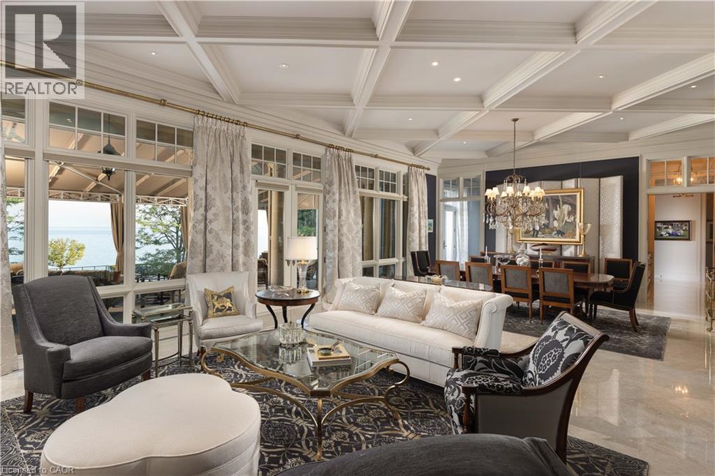 2054 LAKESHORE Road E