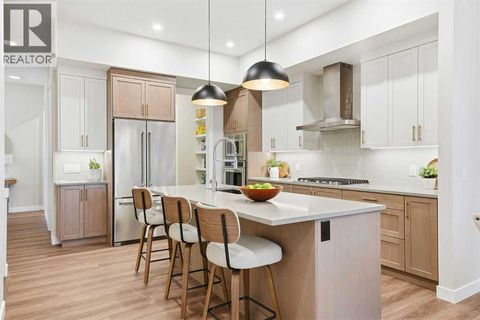 108 Quartz Crescent Cochrane AB T4C3G2