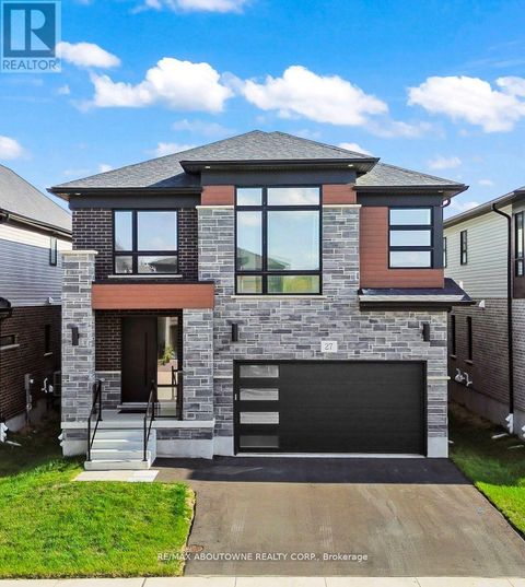 27 JACOB DETWEILLER DRIVE Kitchener ON N2P0K7