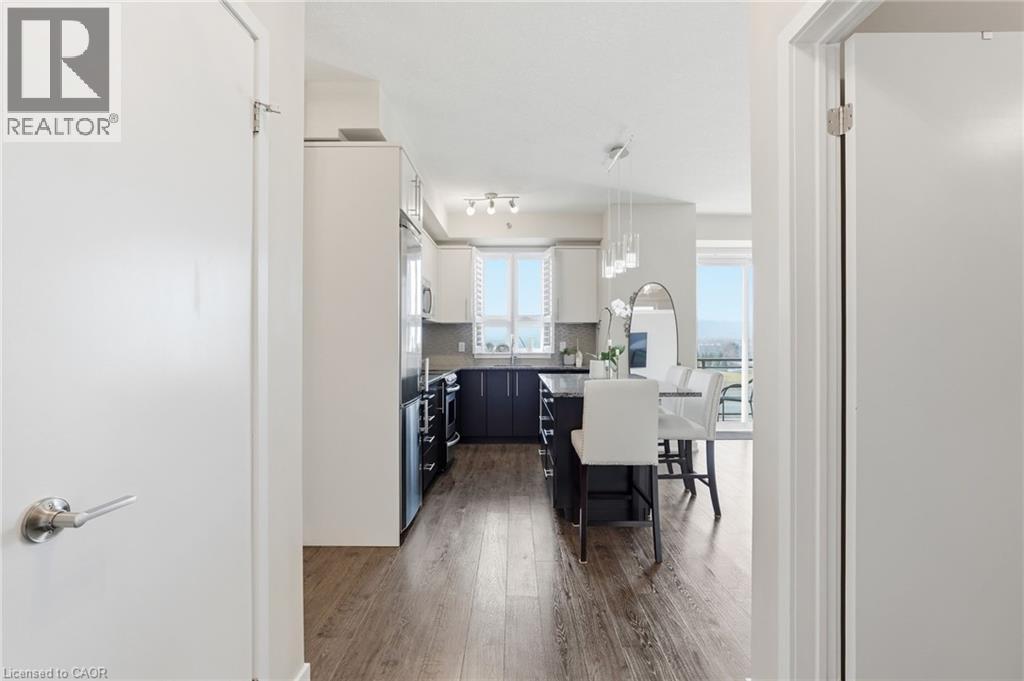 520 NORTH SERVICE Road Unit# 411