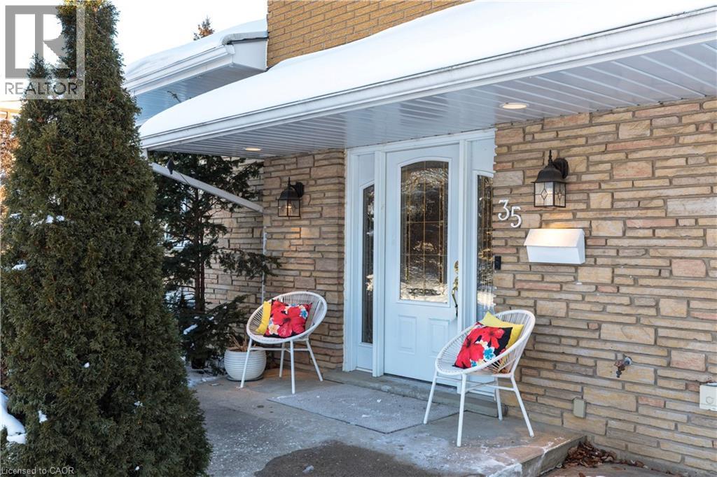 35 SHALFLEET Boulevard