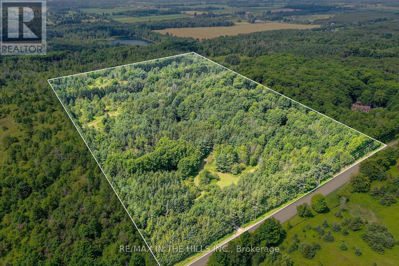 PT LOT 11 CON 4 ESCARPMENT SIDE ROAD
